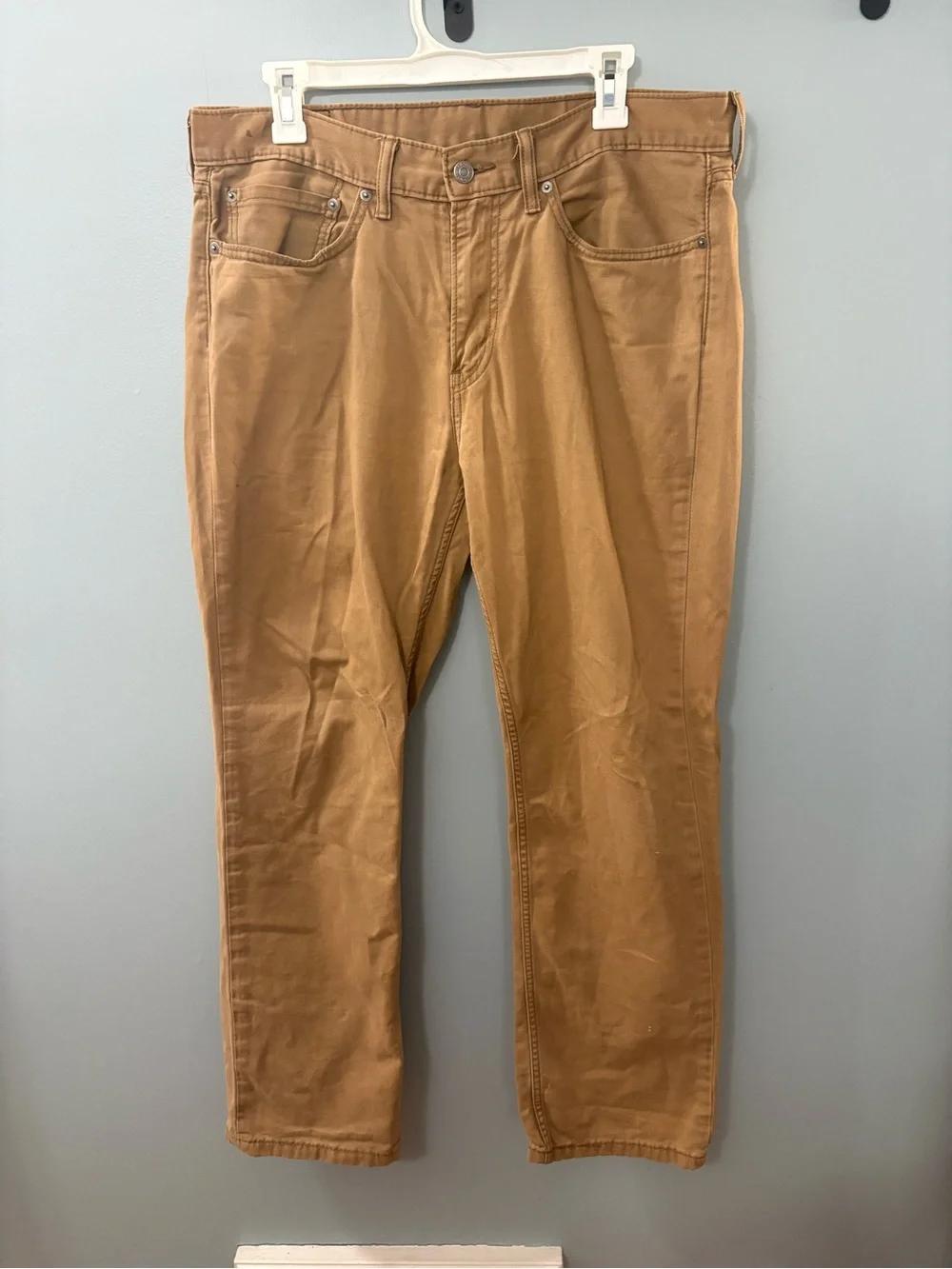 Levi's Men's Caramel Brown Chinos